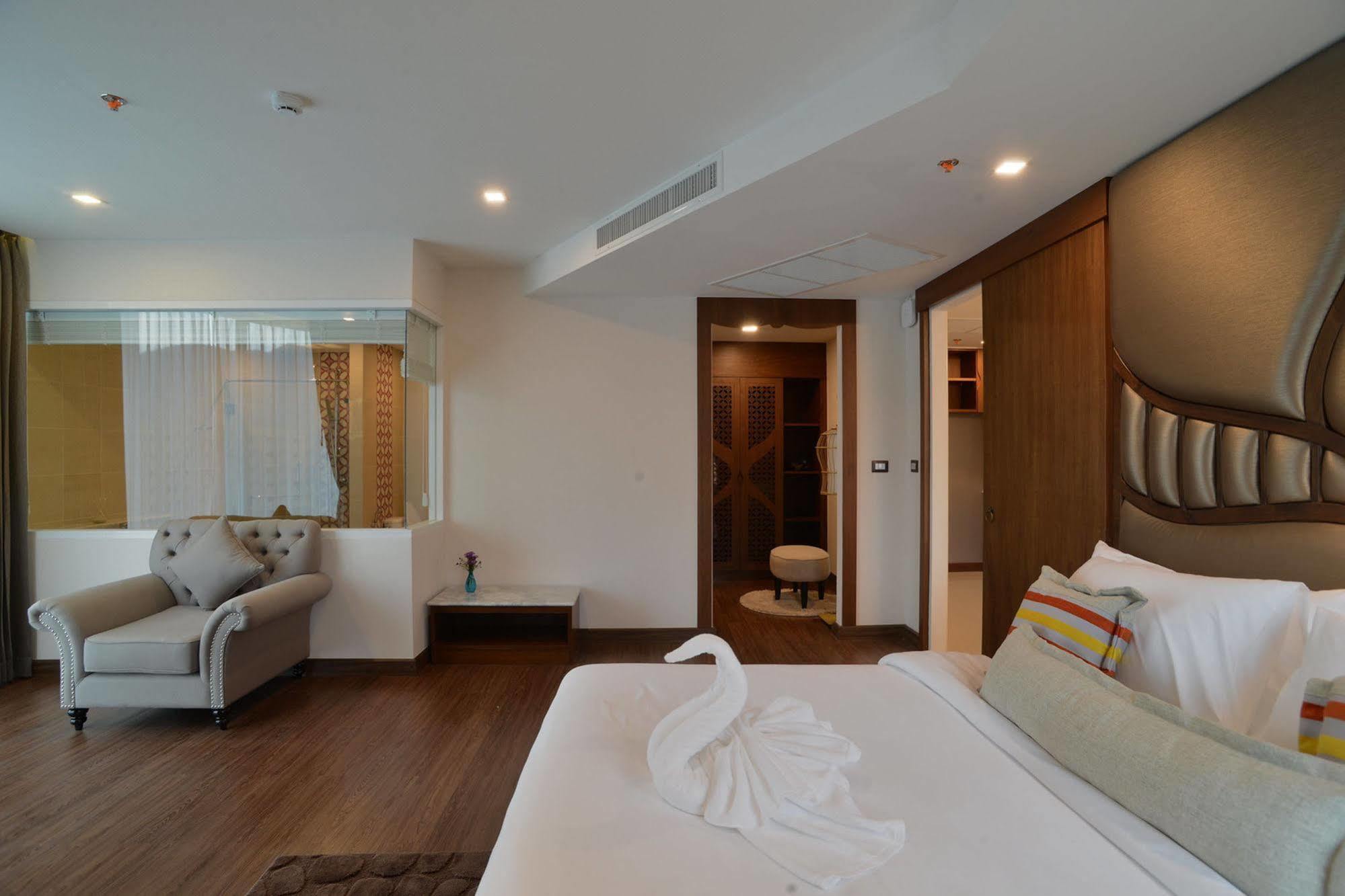 Baisirimaya Hotel Chiang Mai Buitenkant foto
