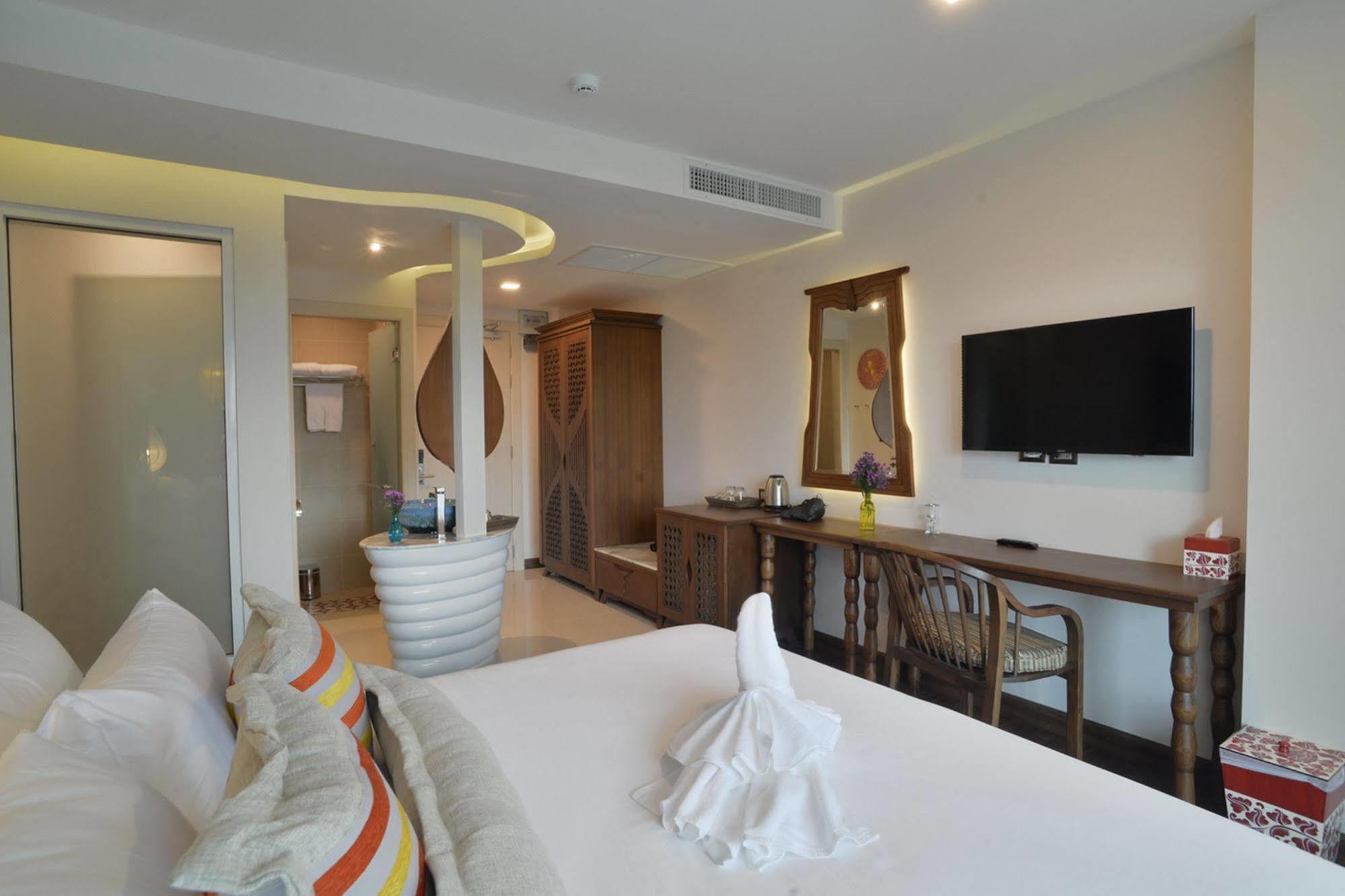 Baisirimaya Hotel Chiang Mai Buitenkant foto
