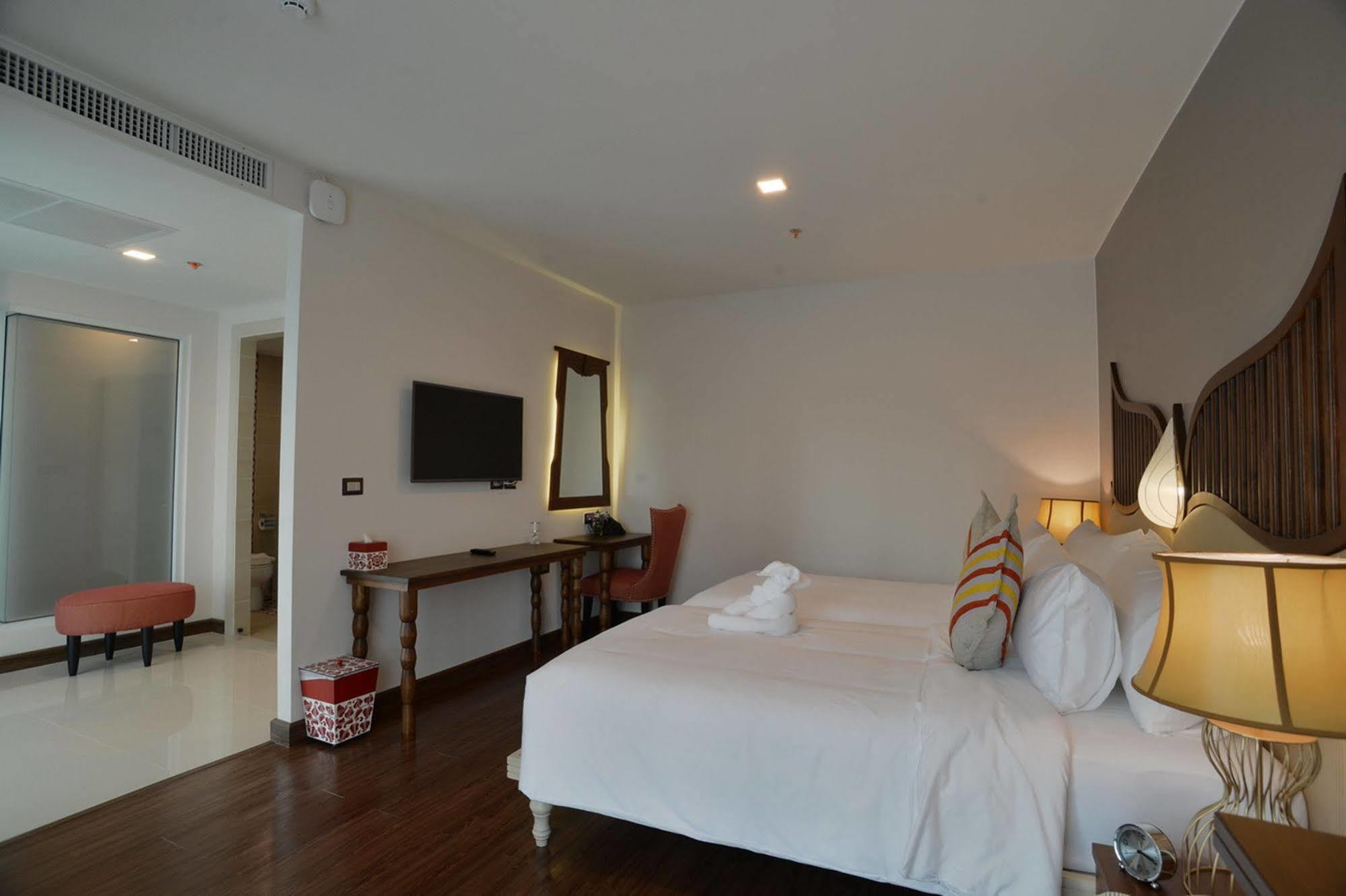 Baisirimaya Hotel Chiang Mai Buitenkant foto
