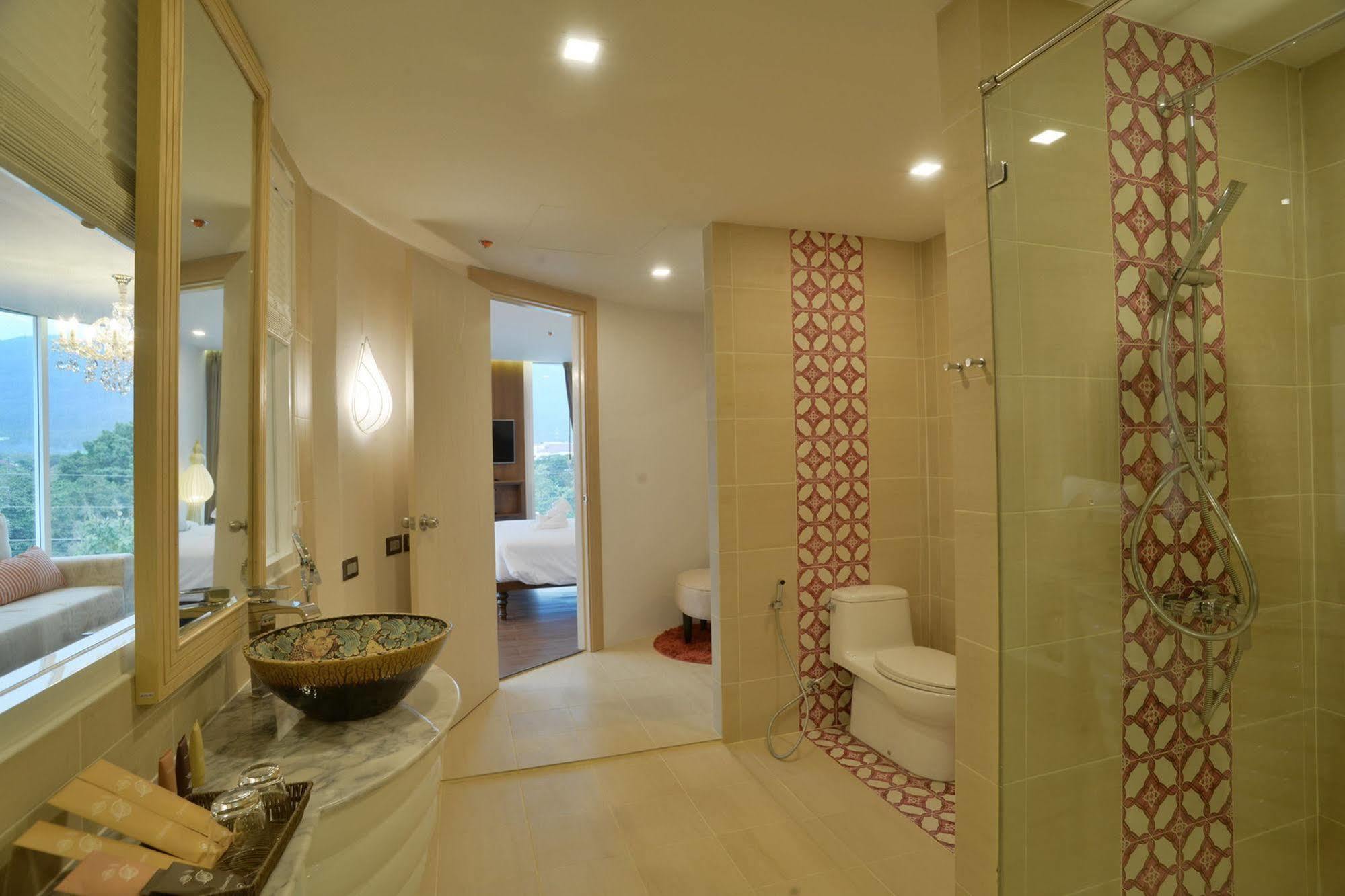 Baisirimaya Hotel Chiang Mai Buitenkant foto