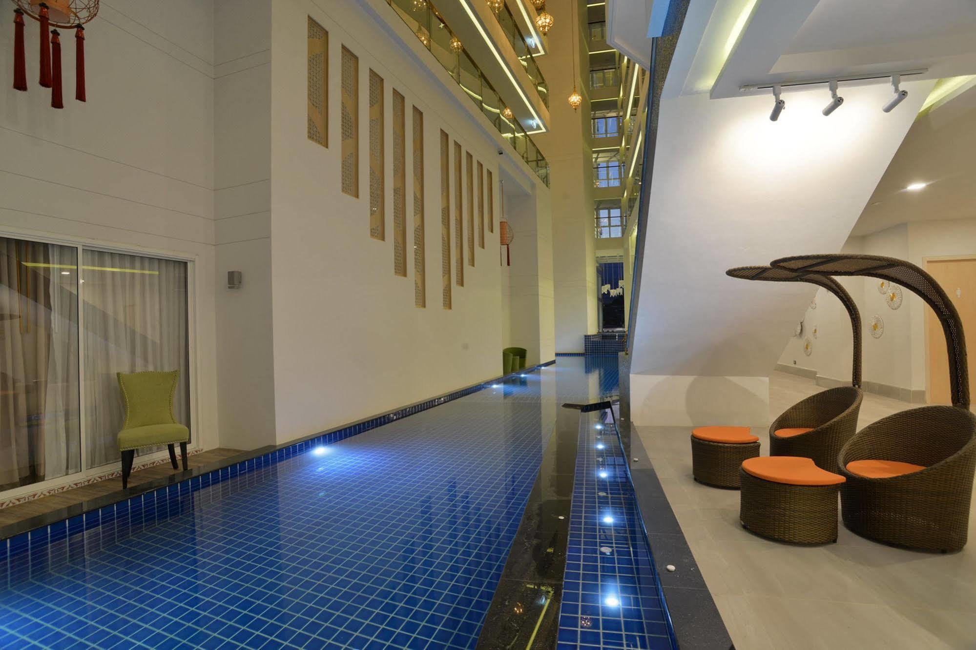 Baisirimaya Hotel Chiang Mai Buitenkant foto
