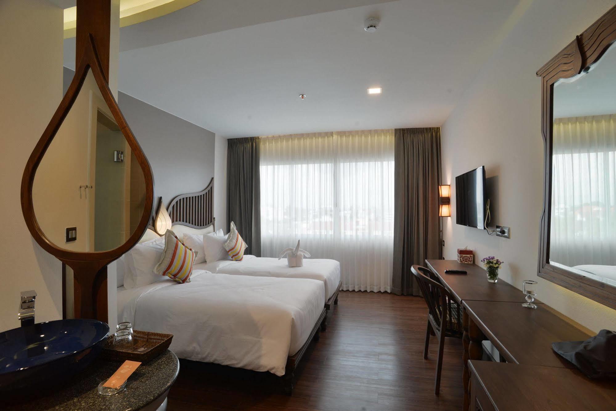 Baisirimaya Hotel Chiang Mai Buitenkant foto